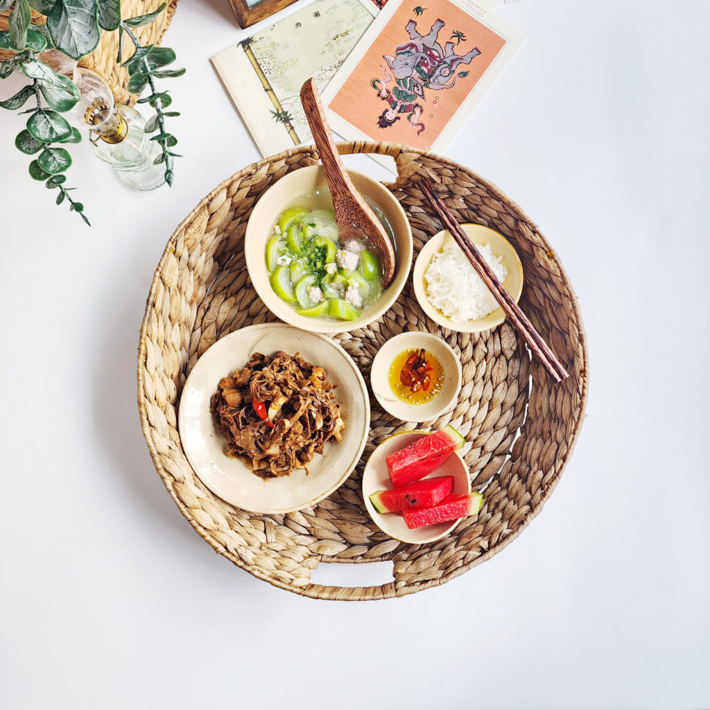 Khay lục bình